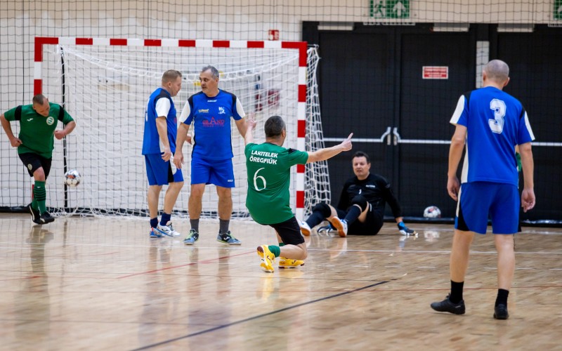 MDX30649