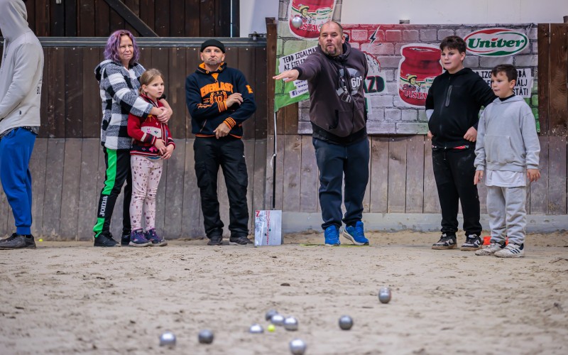 MDX30798_1